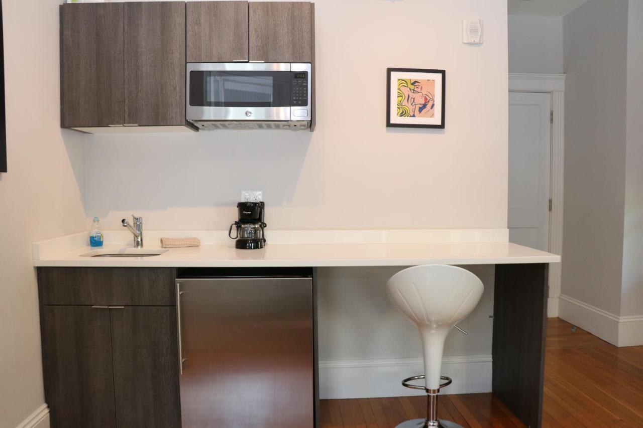 A Stylish Stay W/ A Queen Bed, Heated Floors.. #14 Brookline Dış mekan fotoğraf